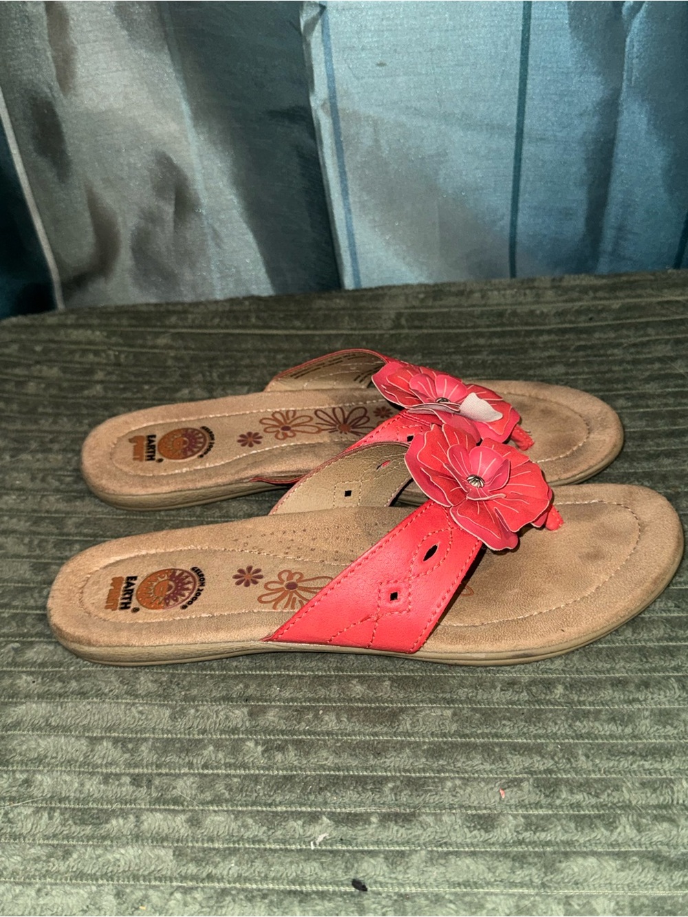 Earth Spirit Coral Floral Slide Sandals
